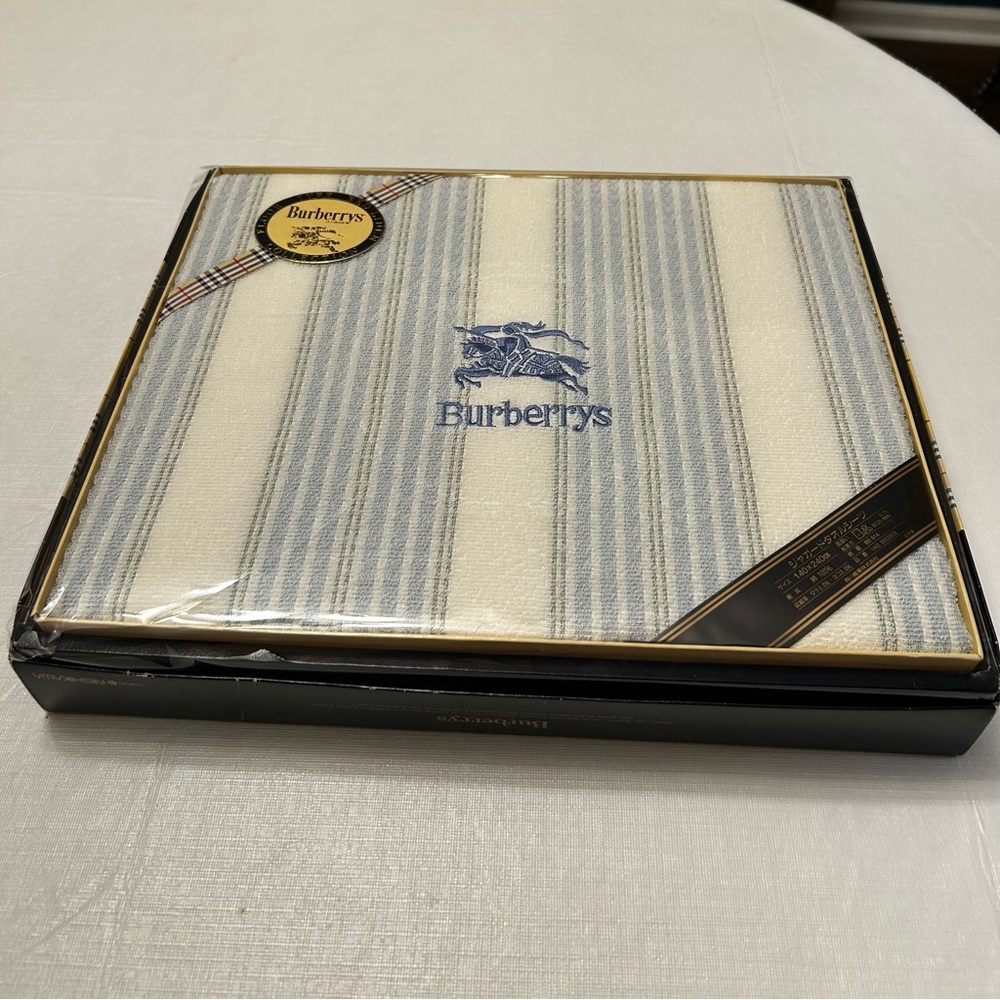 Vintage Burberrys Blanket 55”x94.5” NIB Jacquard Blue White Stripe Twin Logo